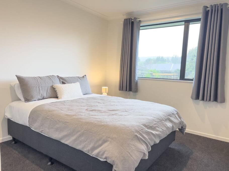 Rotorua Sunshine Brand New 4 Bedroom House Екстериор снимка