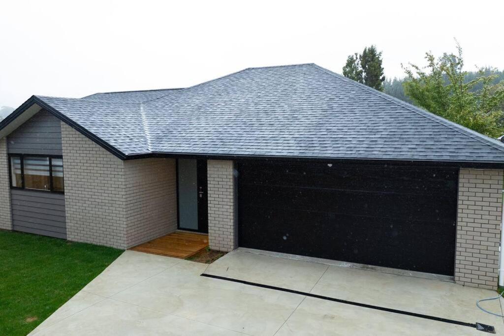 Rotorua Sunshine Brand New 4 Bedroom House Екстериор снимка