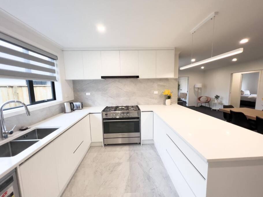 Rotorua Sunshine Brand New 4 Bedroom House Екстериор снимка