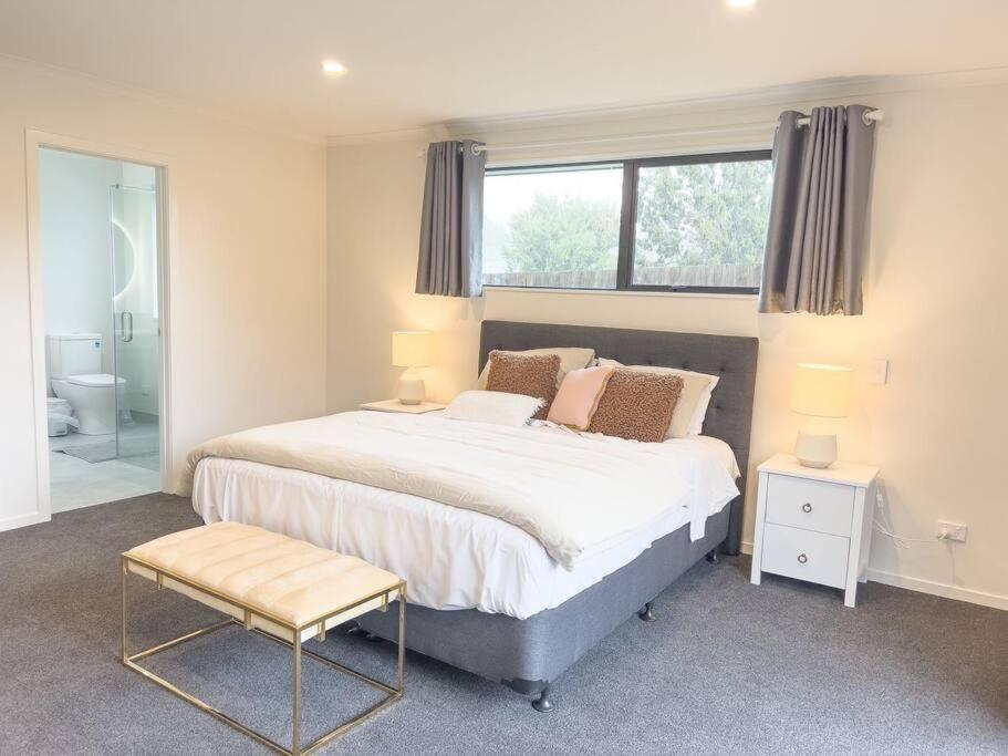 Rotorua Sunshine Brand New 4 Bedroom House Екстериор снимка