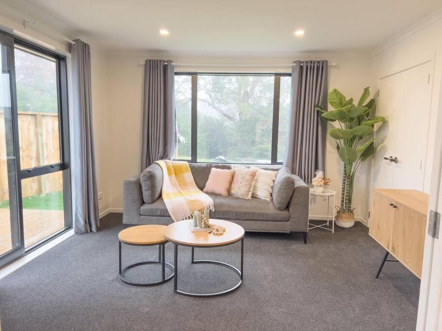 Rotorua Sunshine Brand New 4 Bedroom House Екстериор снимка