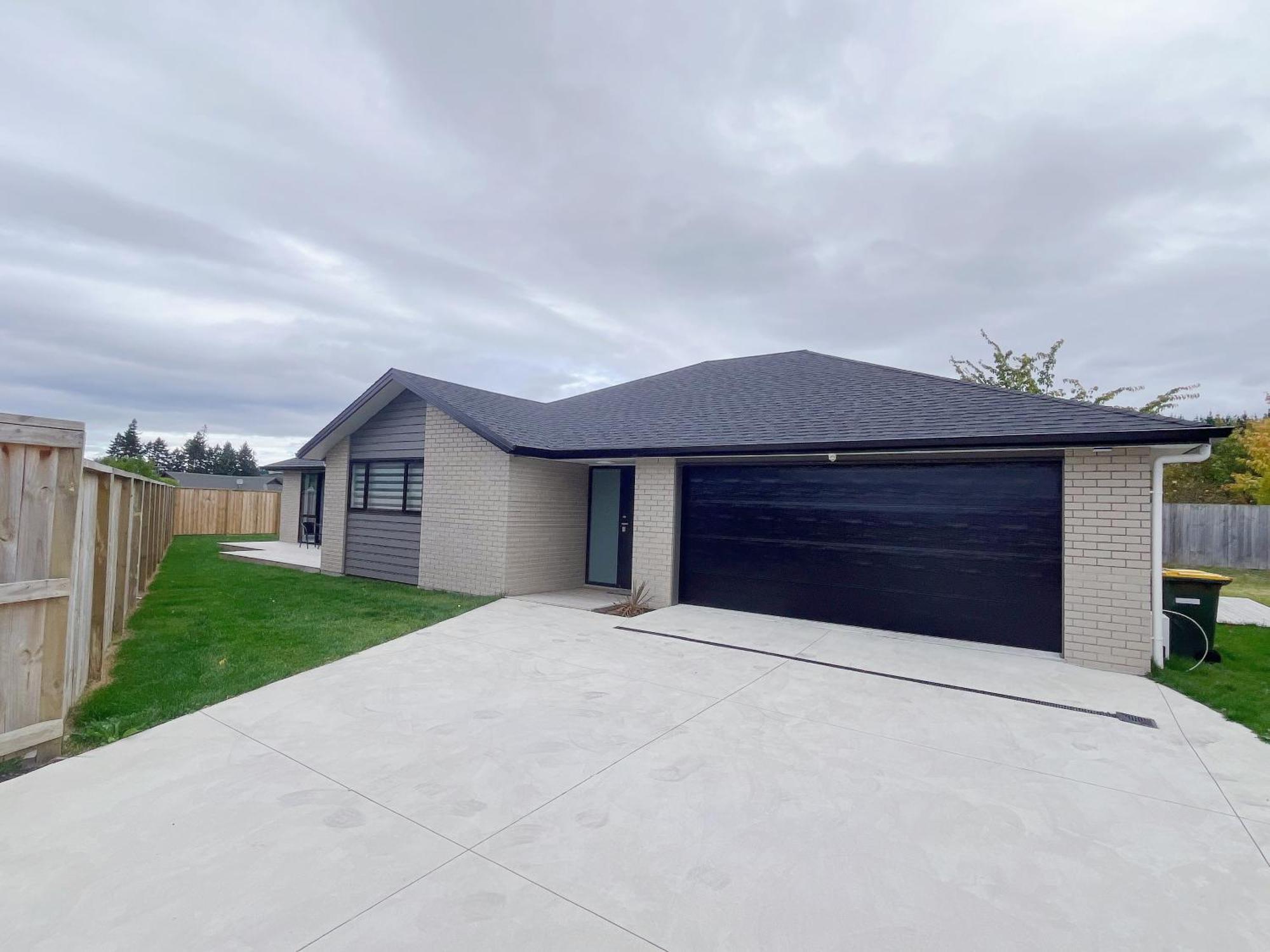 Rotorua Sunshine Brand New 4 Bedroom House Екстериор снимка